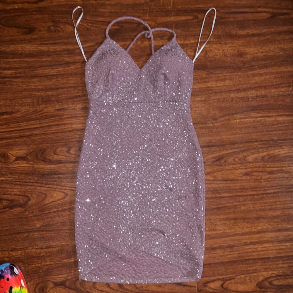 Cute Windsor mini dress 💖🥰